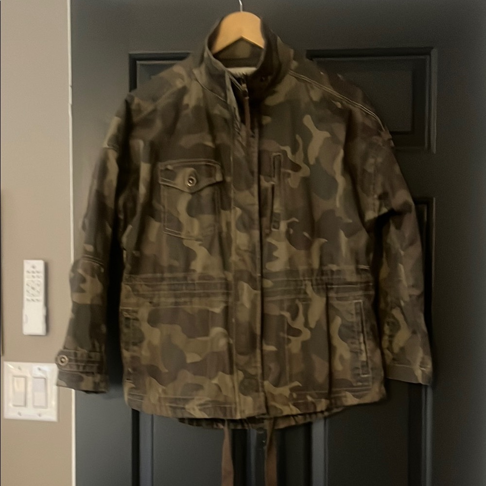 Women's Camouflage Utility Jacket